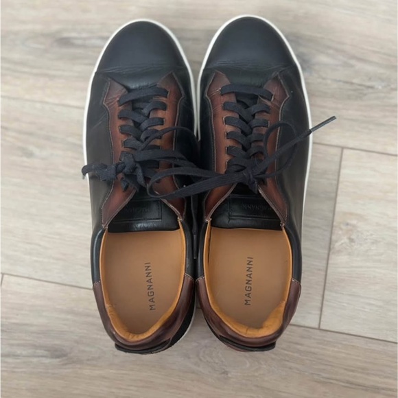 Magnanni Men's Dual-Tone Leather Sneakers - Picture 1 of 3